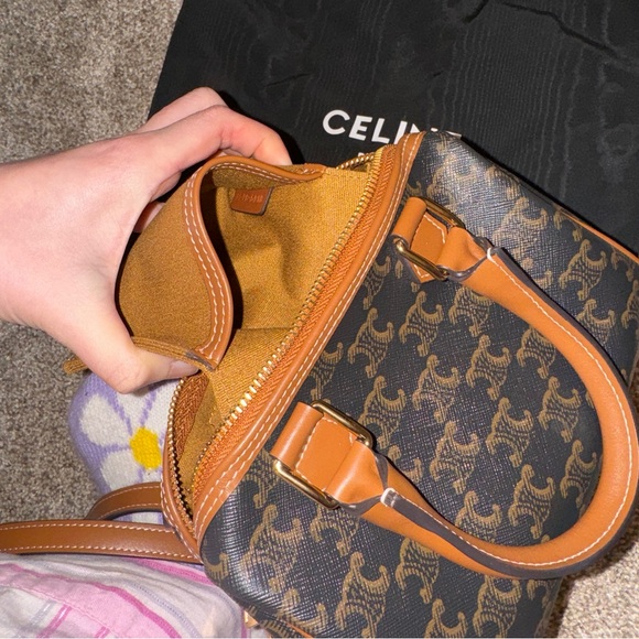 Celine SMALL BOSTON IN TRIOMPHE CANVAS AND CALFSKIN - Picture 3 of 7